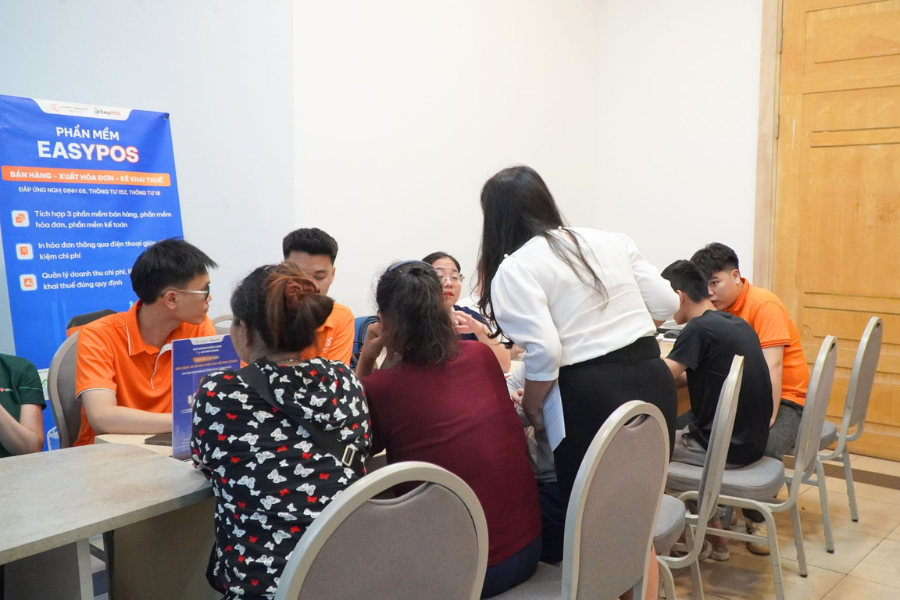 Softdreams hỗ trợ giải đáp thắc mắc cho hộ kinh doanh 